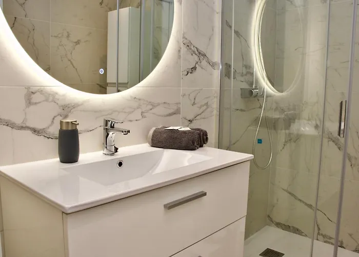 Duque Beachfront Elite Адехе