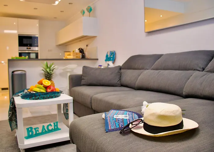 Апартаменти Duque Beachfront Elite