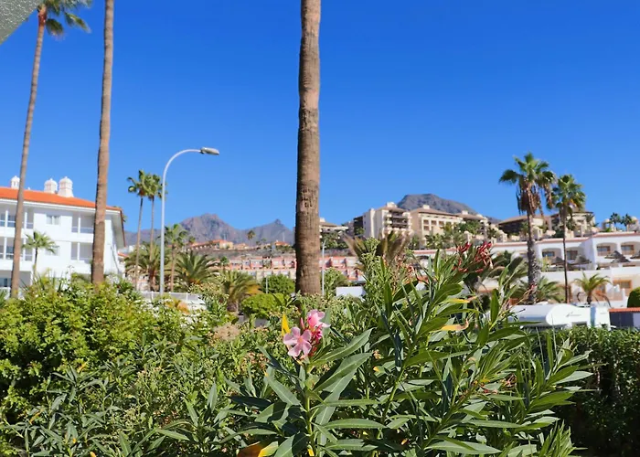 Duque Beachfront Elite Адехе